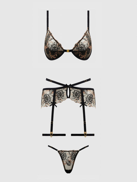 DELILAH EMBROIDERED PUSH UP BRA, GARTER & THONG SET - Lulexy