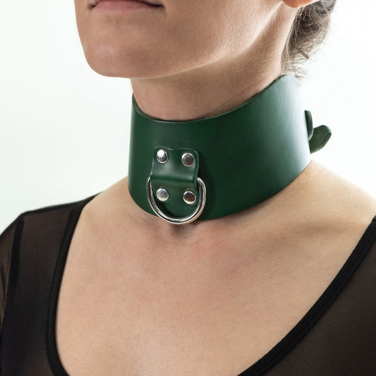 MONA Green Curved Collar on model in lifestyle setting
