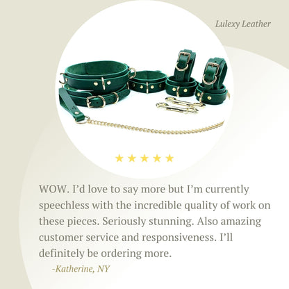 5 star buyer testimonial praising the quality of Mona pieces and attentiveness of customer service.