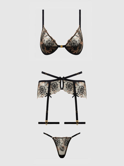DELILAH EMBROIDERED PUSH UP BRA, GARTER & THONG SET - Lulexy